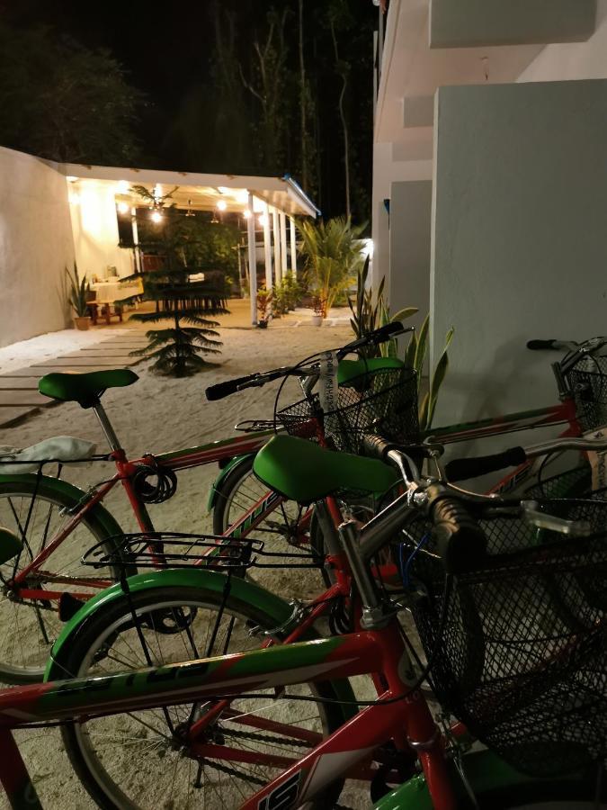 Chillax Thoddoo Hotel Exterior foto